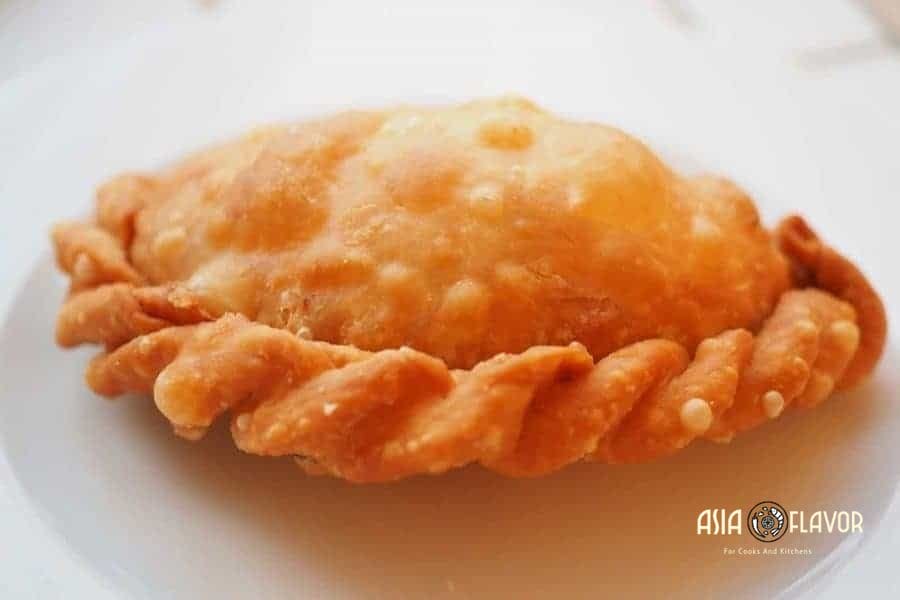 Malaysian Karipap Ayam