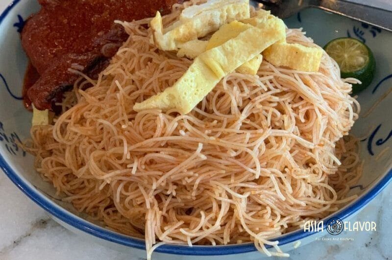 Malaysian Style Dry Mee Siam