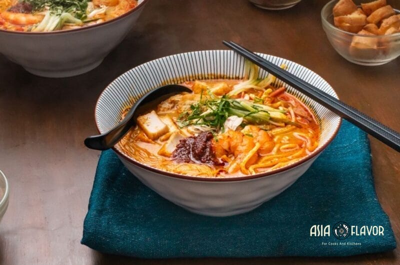Curry Mee Laksa, The Malacca Nyonya Laksa – A Favorite Flavor Of Asia
